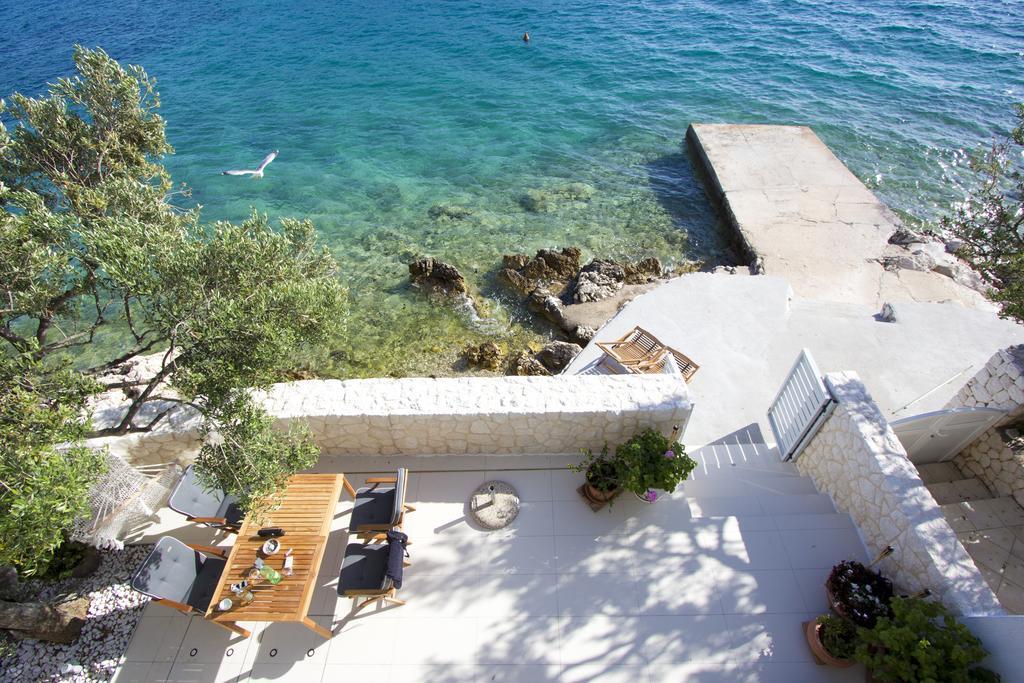 Beachfront villa Tribunj Tribalj Exteriör bild